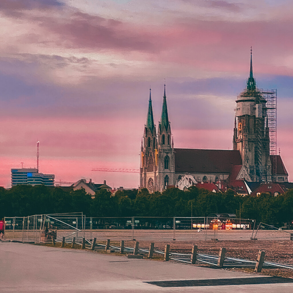 The Best Places To Watch Sunset In Munich Theresienwiese