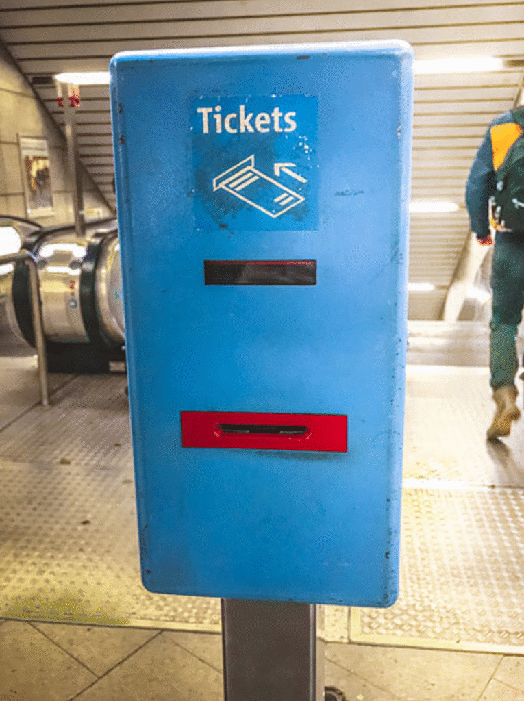 Munich public transport ticket validation machine (Kurzstrecke example)