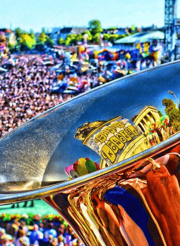 Oktoberfest Events Platzkonzert Under The Statue Of Bavaria