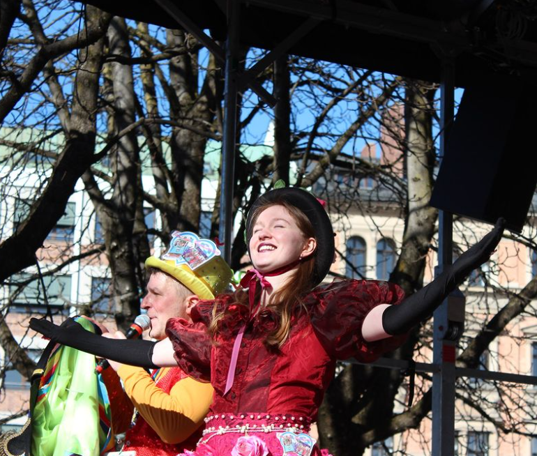 Tanz der Marktweiber performance at Viktualienmarkt